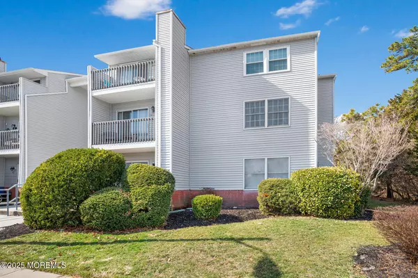 50 Whitemarsh Court #1550, Little Egg Harbor, NJ 08087