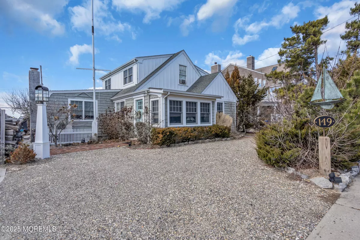 Mantoloking, NJ 08738,149 Highway 35