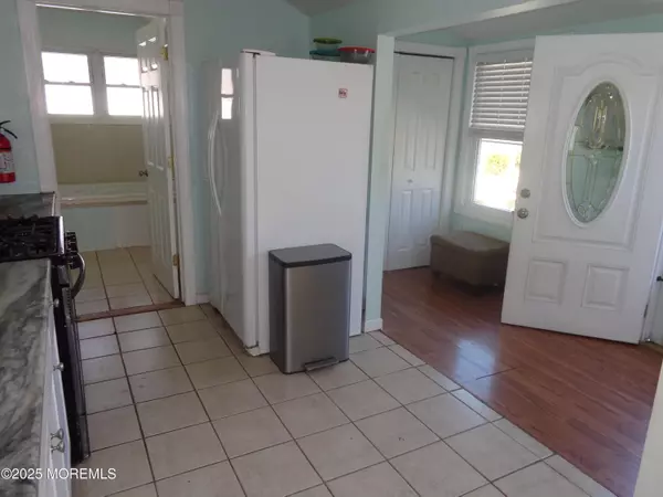 Waretown, NJ 08758,6 Spruce Street
