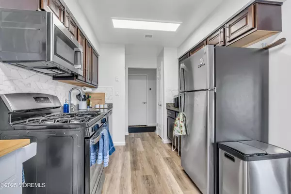 Avenel, NJ 07001,507 Peach Street #507