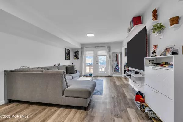 Avenel, NJ 07001,507 Peach Street #507