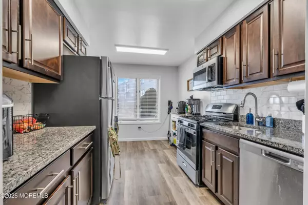 Avenel, NJ 07001,507 Peach Street #507