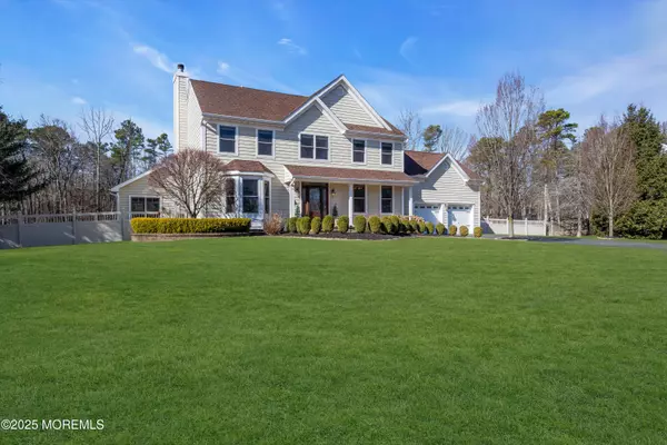 Jackson, NJ 08527,26 Goldfinch Road