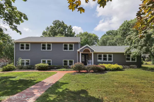 Red Bank, NJ 07701,6 Hawthorne Road