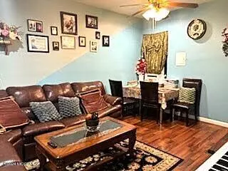 Perth Amboy City, NJ 08861,322 Smith Street