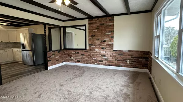 Lanoka Harbor, NJ 08734,504 Clairmore Avenue