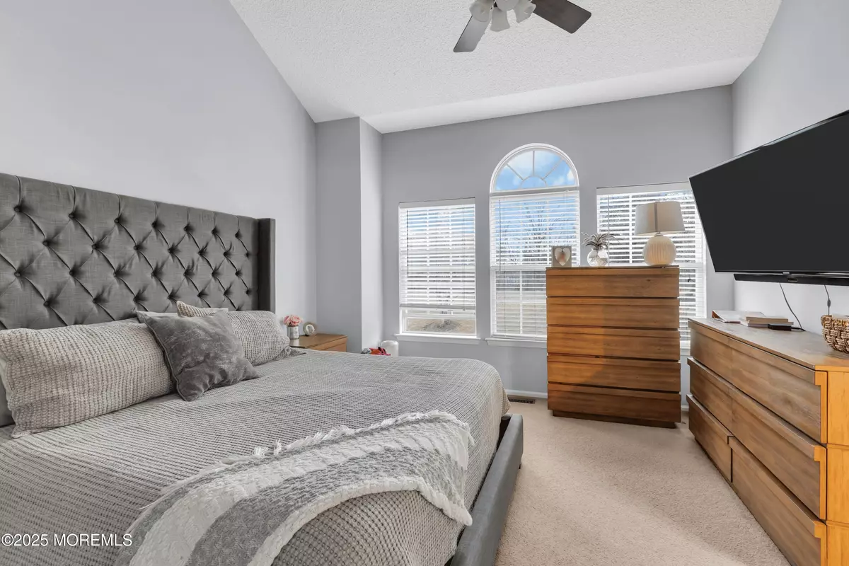 Tinton Falls, NJ 07712,25 Madison Court