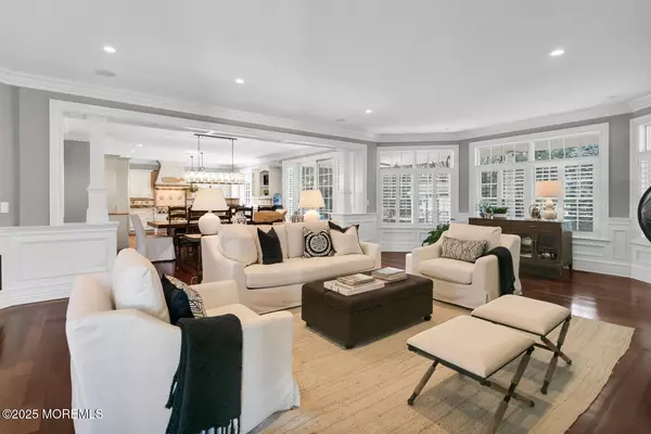 Rumson, NJ 07760,136 Avenue Of Two Rivers