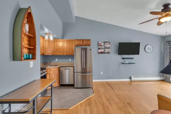 Asbury Park, NJ 07712,307 4th Avenue #302