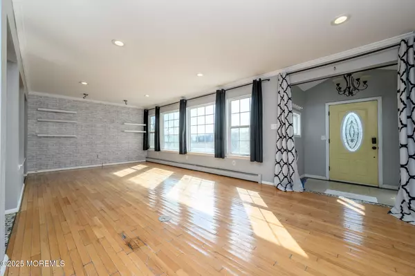 Cream Ridge, NJ 08514,85 Holmes Mill Road