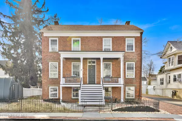 Keyport, NJ 07735,162 Broad Street