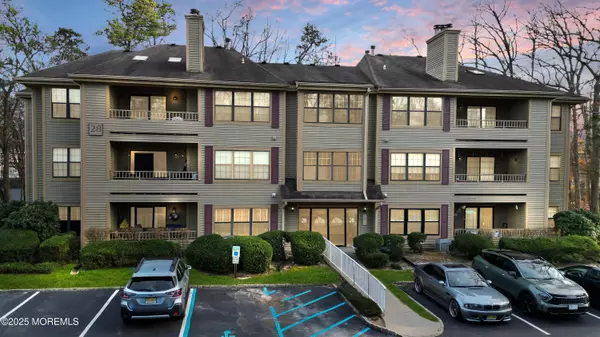 Helmetta, NJ 08828,2804 Ridgefield Court #2804