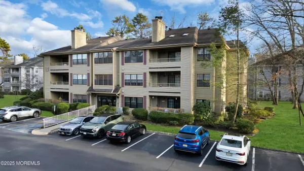 Helmetta, NJ 08828,2804 Ridgefield Court #2804