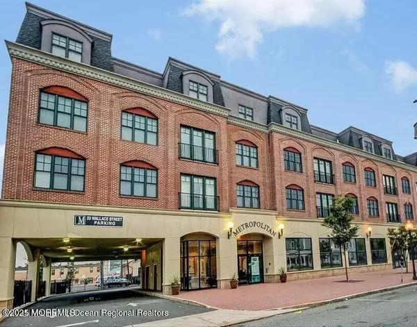 23 Wallace Street #205,  Red Bank,  NJ 07701
