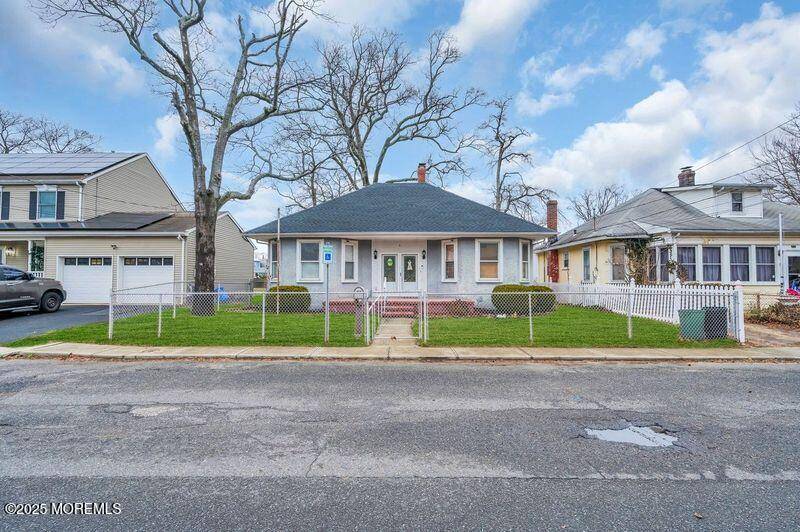 9 Maplewood Avenue, Keansburg, NJ 07734