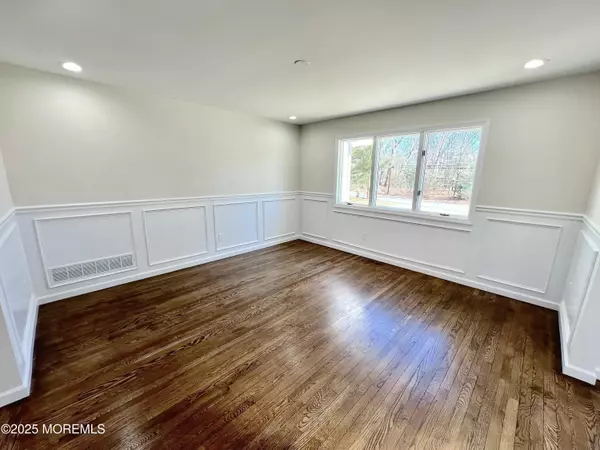 Tinton Falls, NJ 07724,155 Hamilton Road