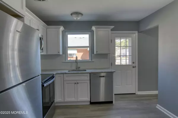 Whiting, NJ 08759,7 Independence Parkway #B