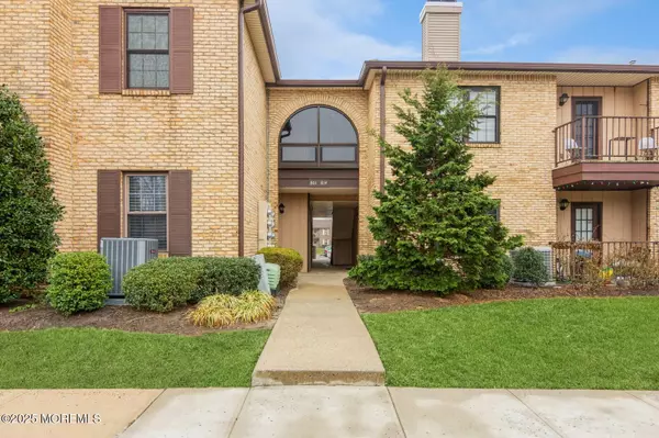 Matawan, NJ 07747,802 Wellington Place