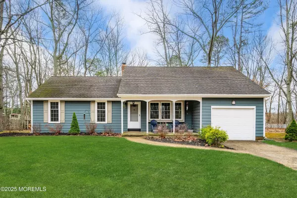 11 Ashford Road,  Jackson,  NJ 08527