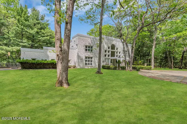 Lakewood, NJ 08701,899 Bellevue Avenue