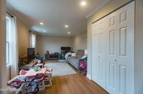 Howell, NJ 07728,22 Cherry Bend Drive