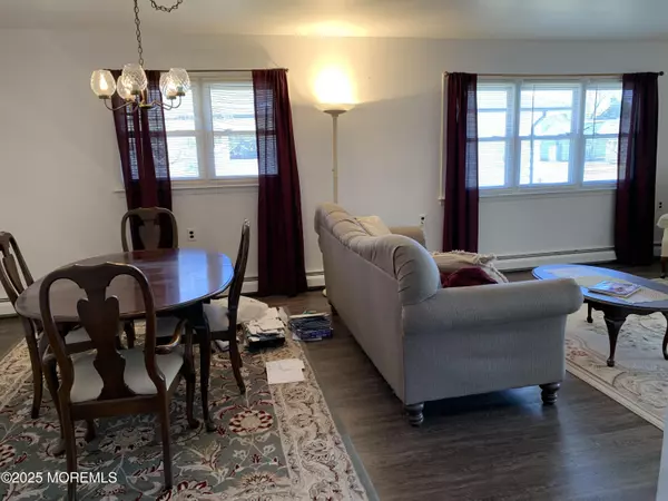 Toms River, NJ 08757,7 Bonasse Street