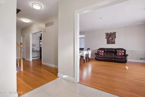 Lakewood, NJ 08701,16 Grassmere Street