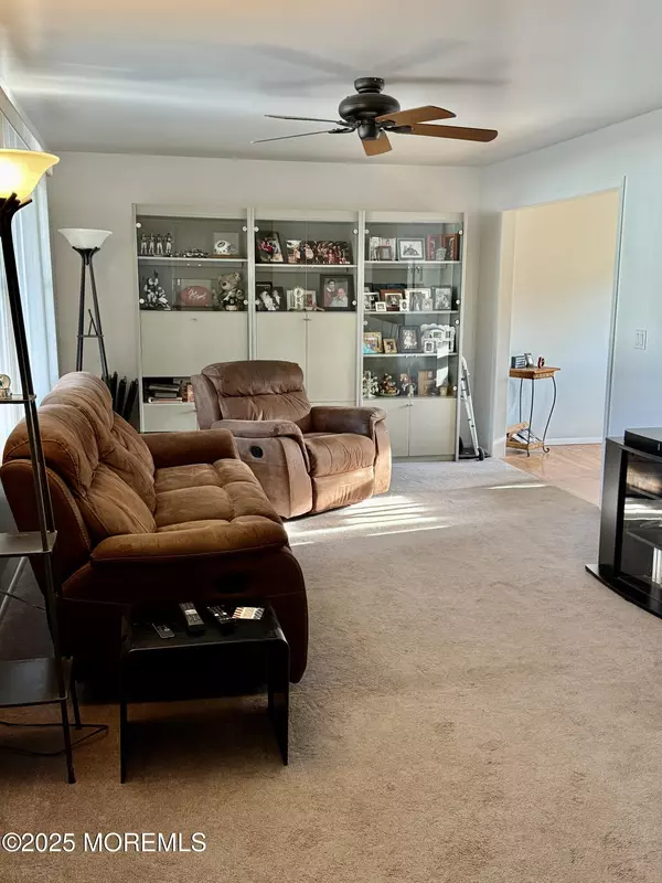 Brick, NJ 08724,1470 Brentwood Avenue