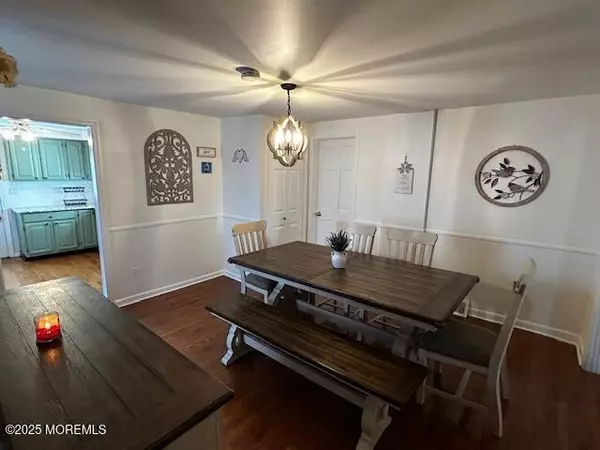 Englishtown, NJ 07726,27 Hamilton Street