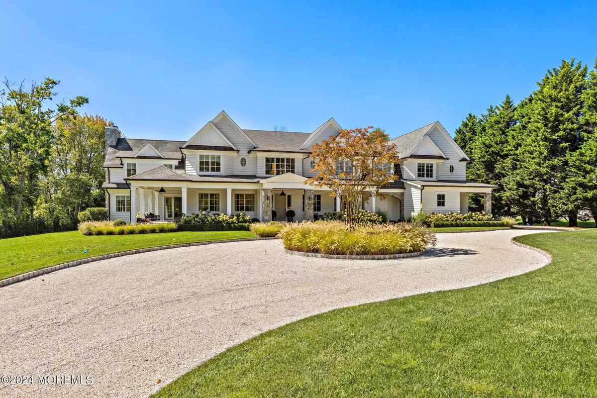 Rumson, NJ 07760,20 Conover Lane