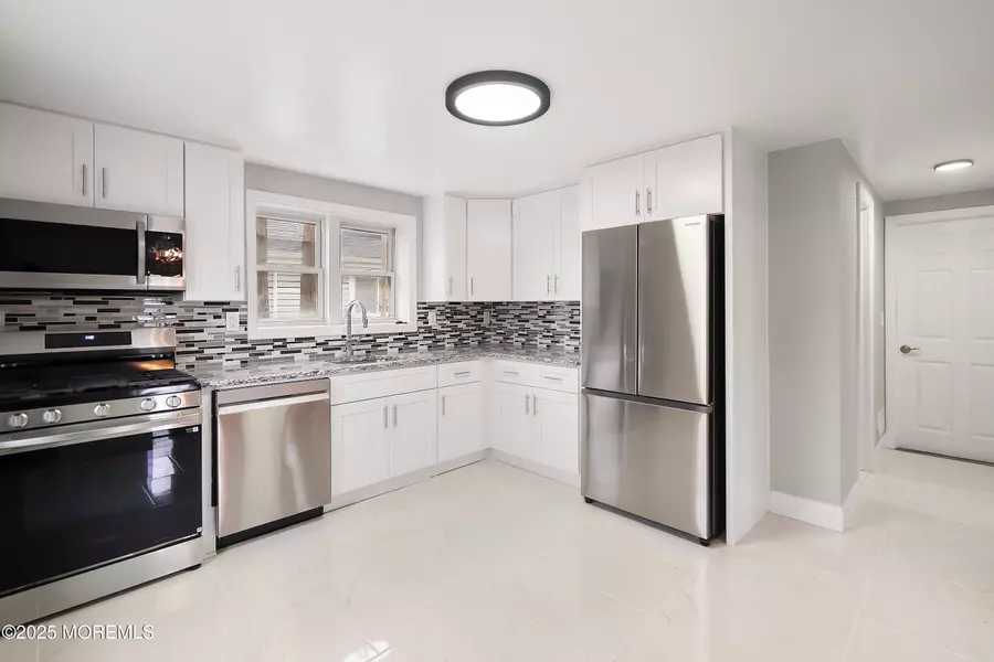 271 Barbara Place, Aberdeen, NJ 07747