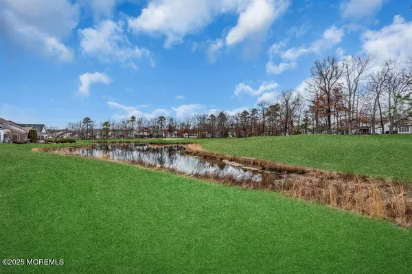 Jackson, NJ 08527,15 Shadow Creek Court