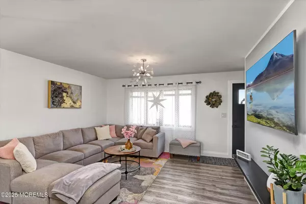 Parlin, NJ 08859,77 Buchanan Avenue