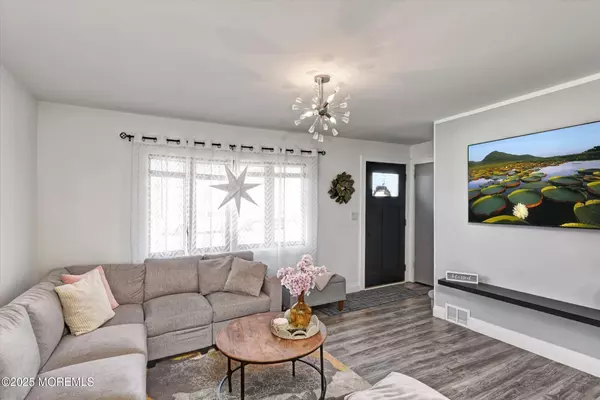 Parlin, NJ 08859,77 Buchanan Avenue