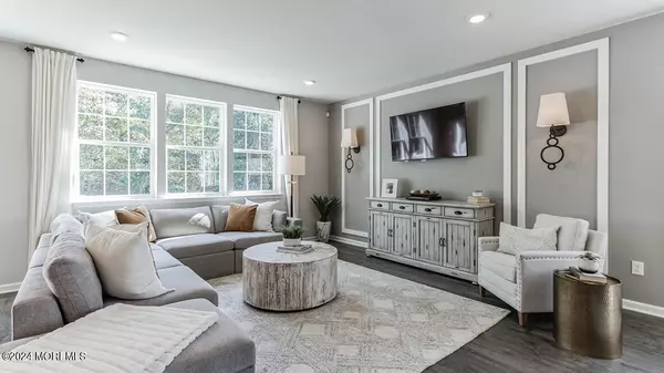 Neptune Township, NJ 07753,14 Penny Lane