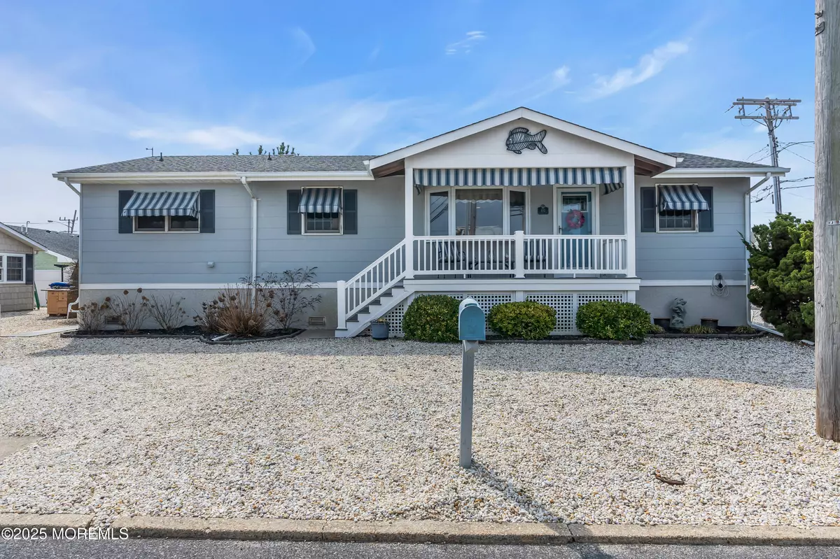 Lavallette, NJ 08735,103 Kittiwake Avenue