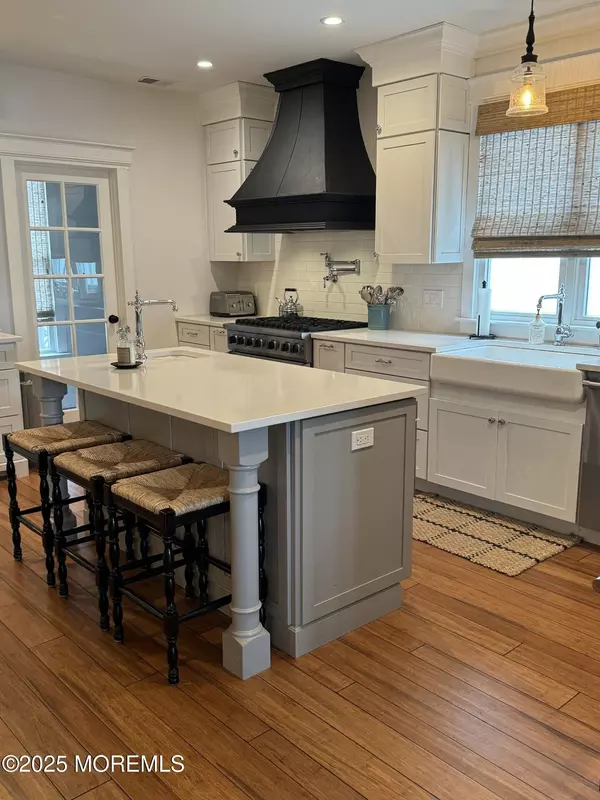 Manahawkin, NJ 08050,821 Jane Drive