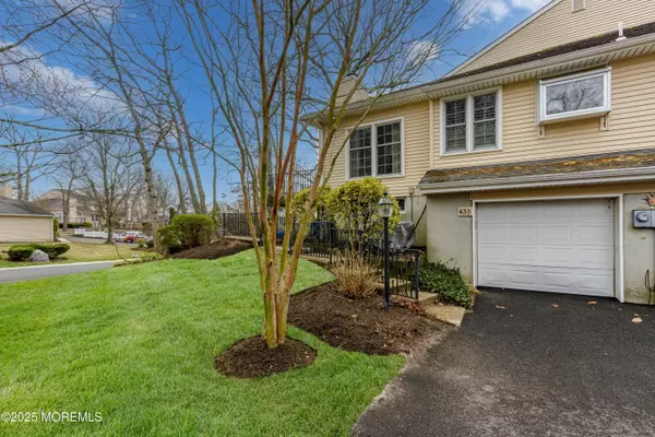 Brielle, NJ 08730,43 Oak Court #B