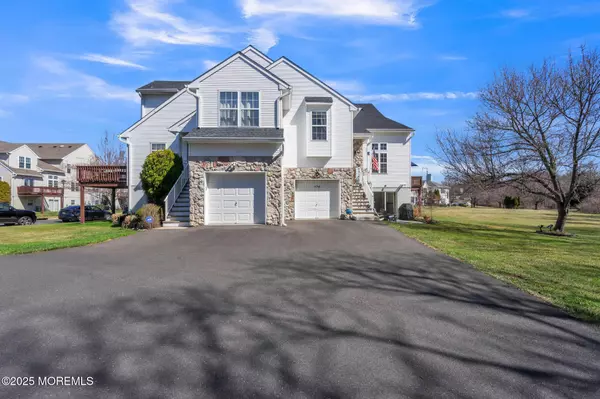 Wall, NJ 07719,176 Tennis Court