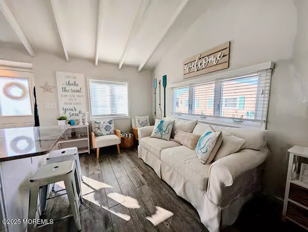 Lavallette, NJ 08735,31 E Amberjack Way