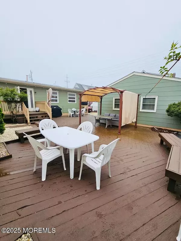 Seaside Park, NJ 08752,138 10th Avenue