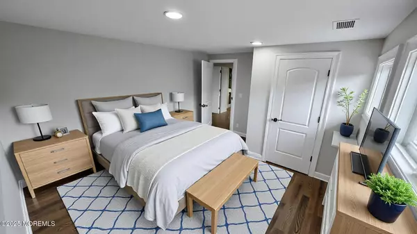 Manalapan, NJ 07726,39 Willow Grove Way