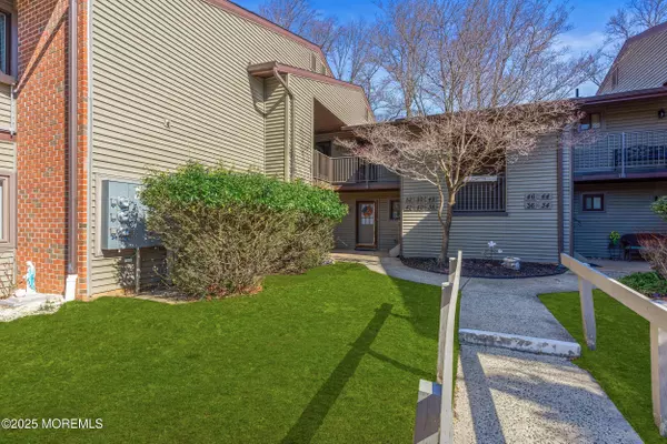 Red Bank, NJ 07701,50 Medford Court