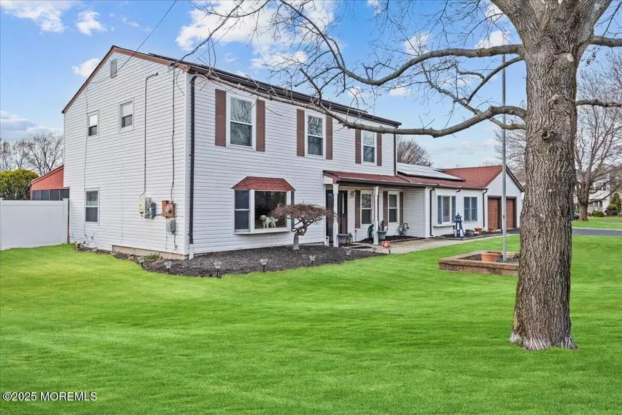 726 Poole Avenue, Hazlet, NJ 07730