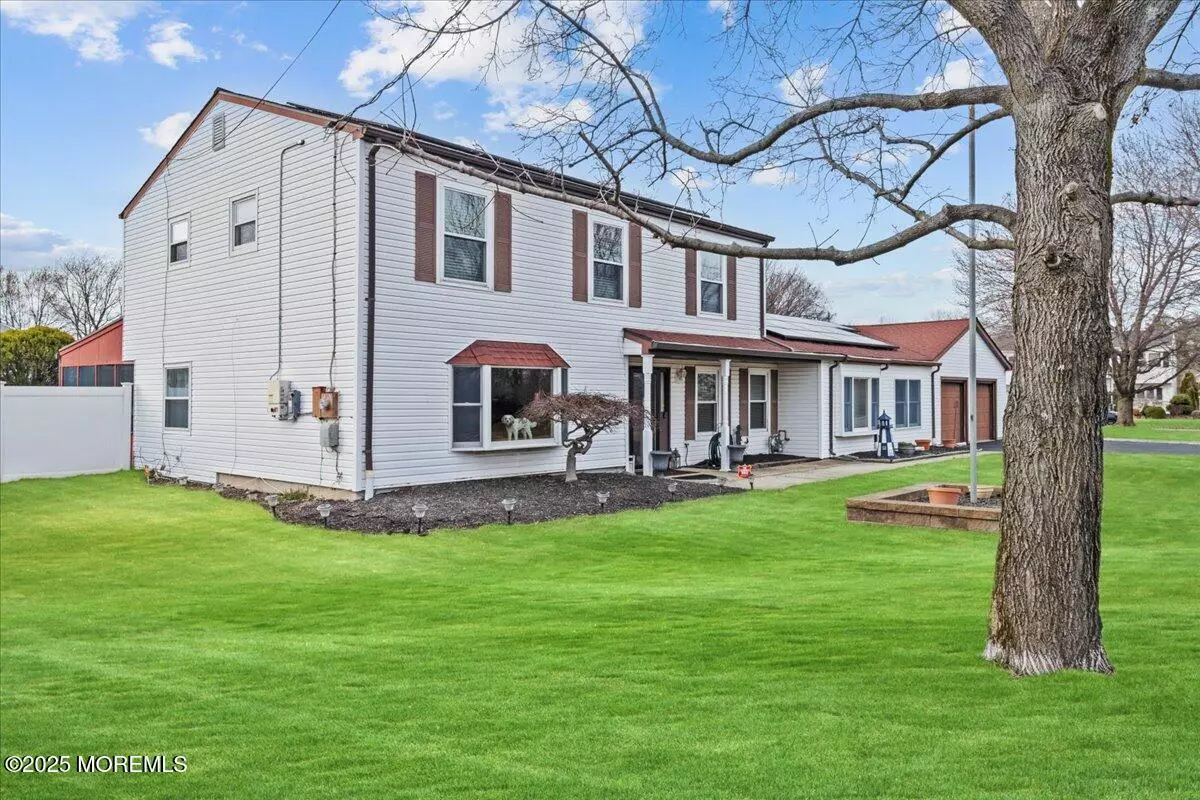 Hazlet, NJ 07730,726 Poole Avenue