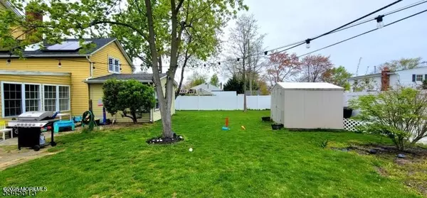 Hazlet, NJ 07730,3 Larsen Lane