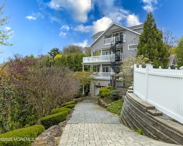 Highlands, NJ 07732,12 Bay Street