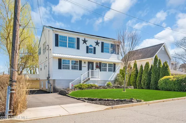 Island Heights, NJ 08732,136 Oak Avenue