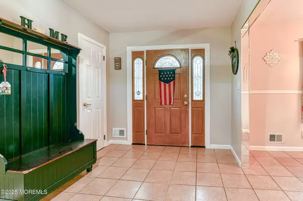 Howell, NJ 07731,13 Forrest Hill Drive