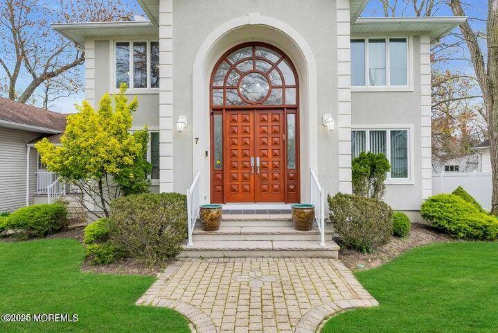 Ocean Twp, NJ 07755,7 Wallace Avenue